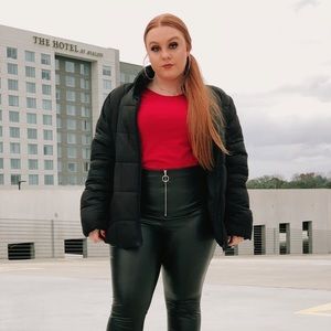 Meet your Posher, Karlie